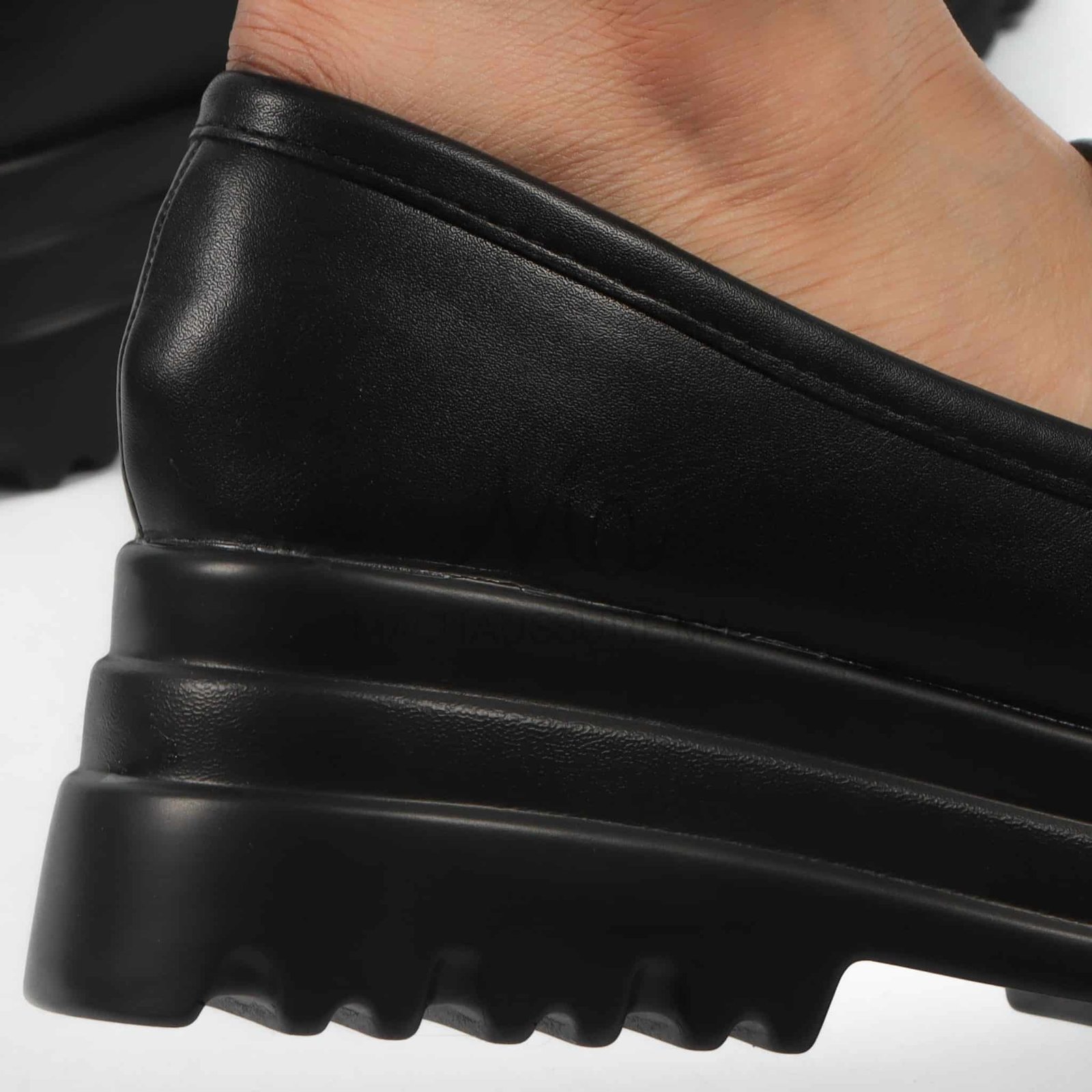 Luana - Derbies Femmes en Noir.