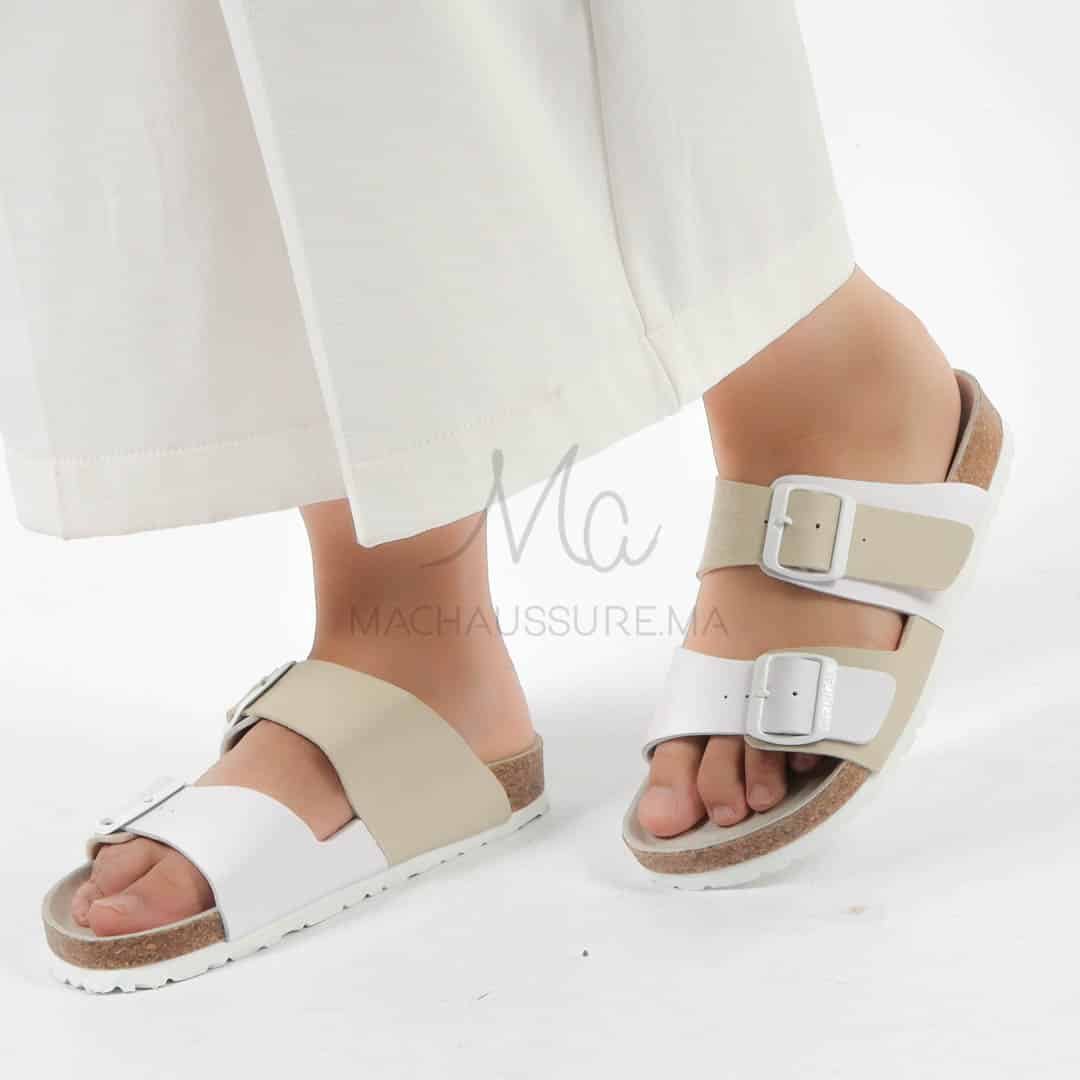 WAINSCOTT – Sandales et tongs en Beige.