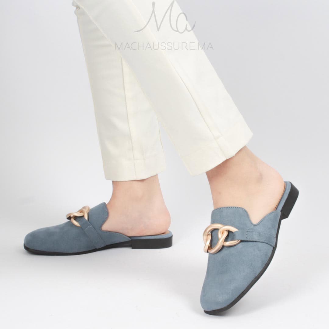 Mules en Bleu ciel.