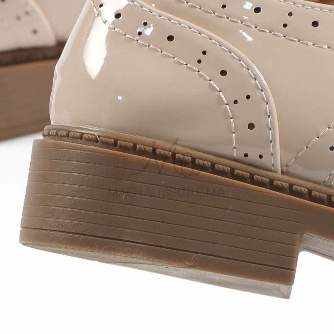 Ania - Derbies Femmes en Beige.