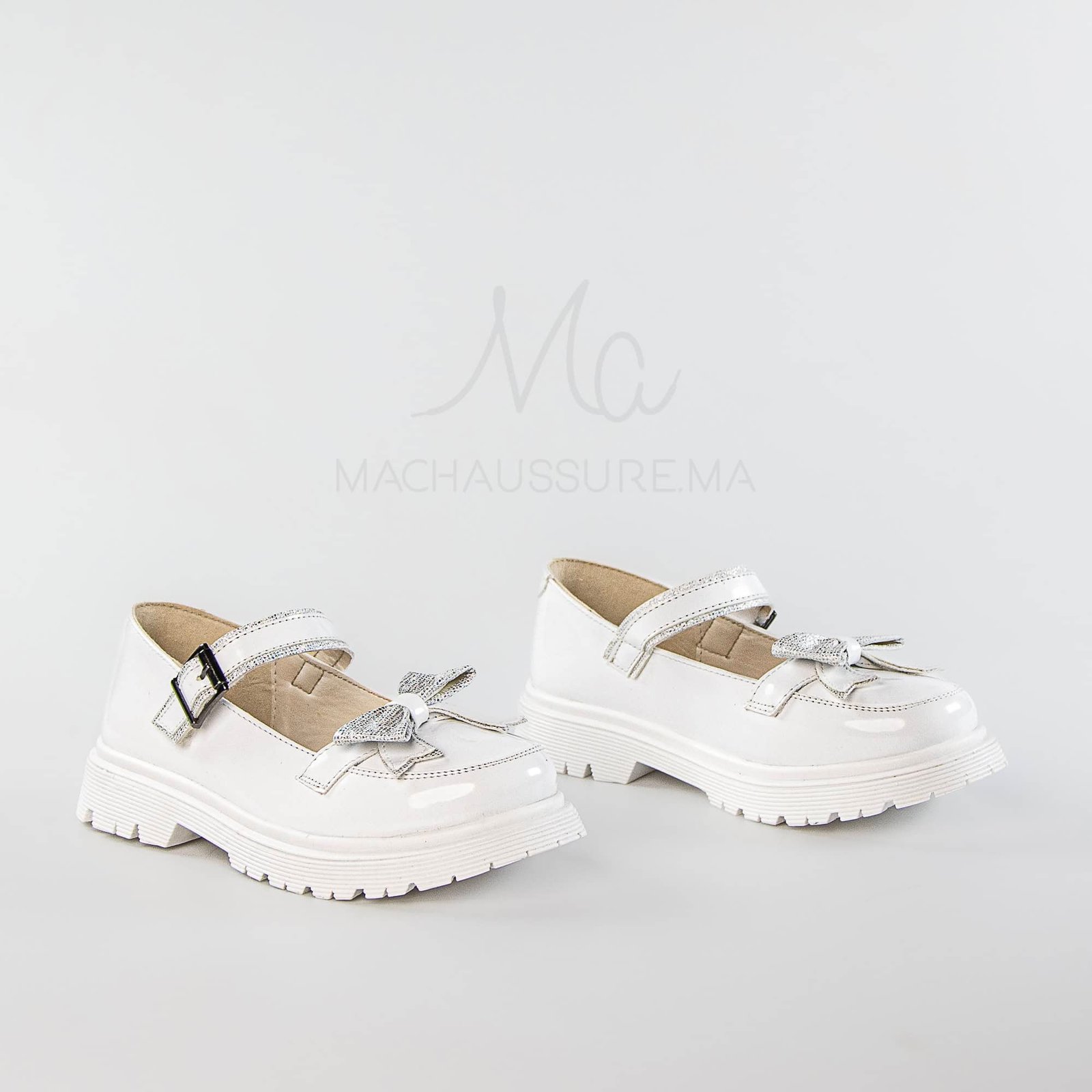 Cocon – Ballerines Fille en Blanc.