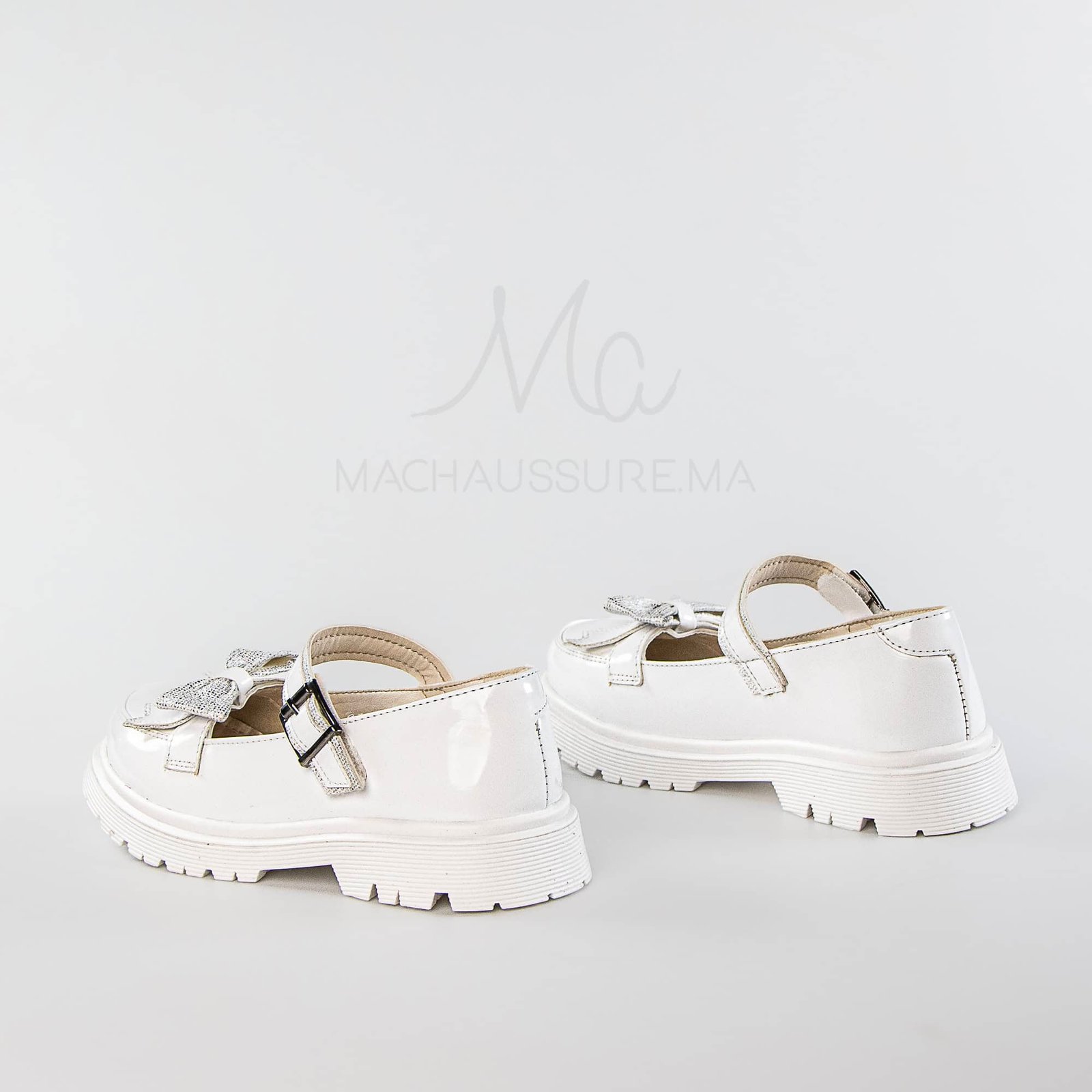 Cocon – Ballerines Fille en Blanc.