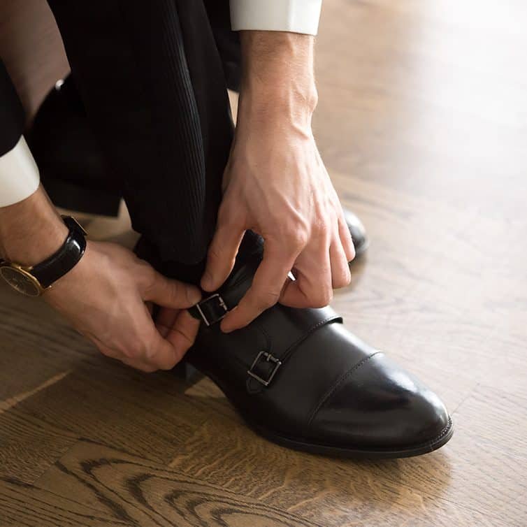 DUBLON – Chaussure de ville à double boucle en cuir Noir.