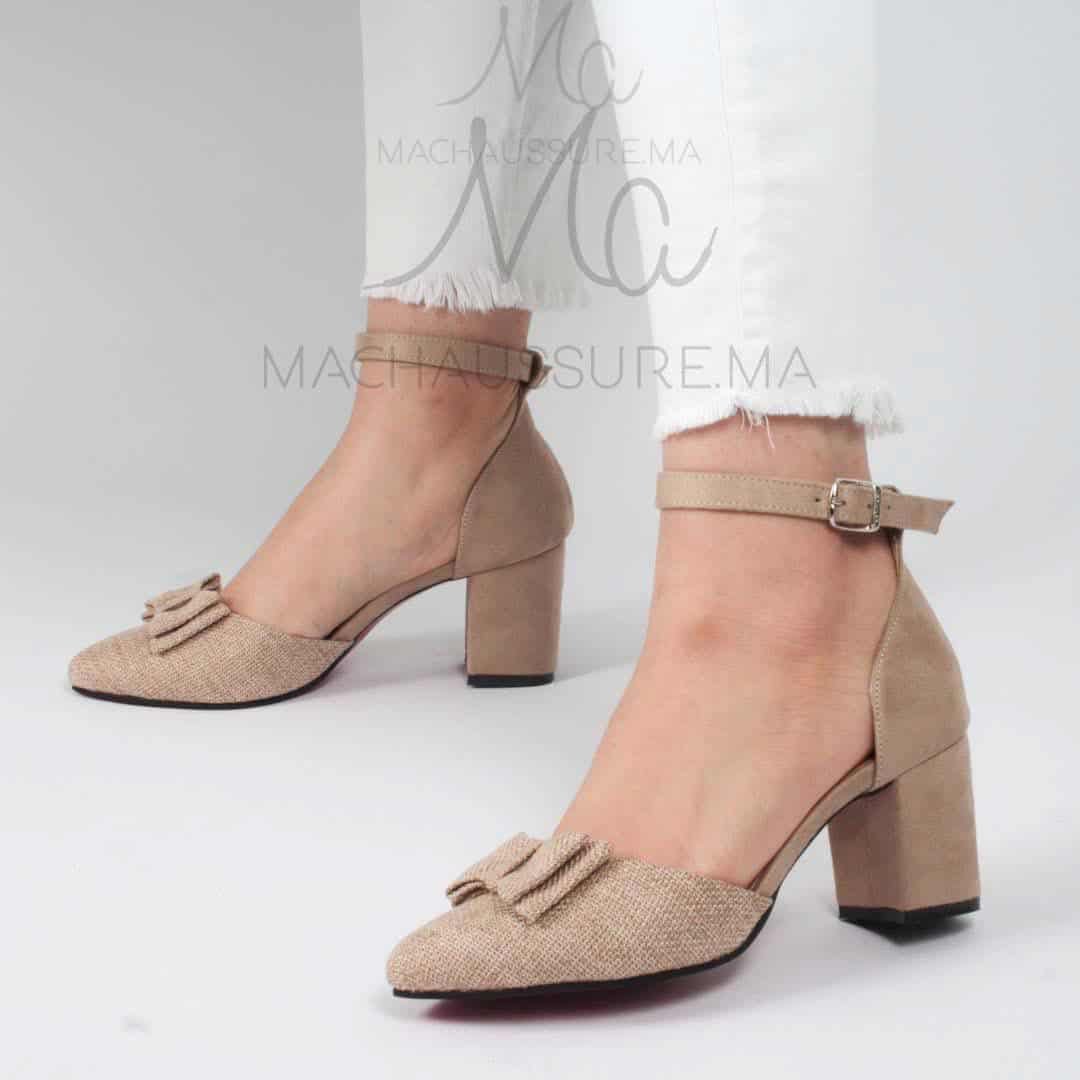 BELLE - Escarpins en beige.