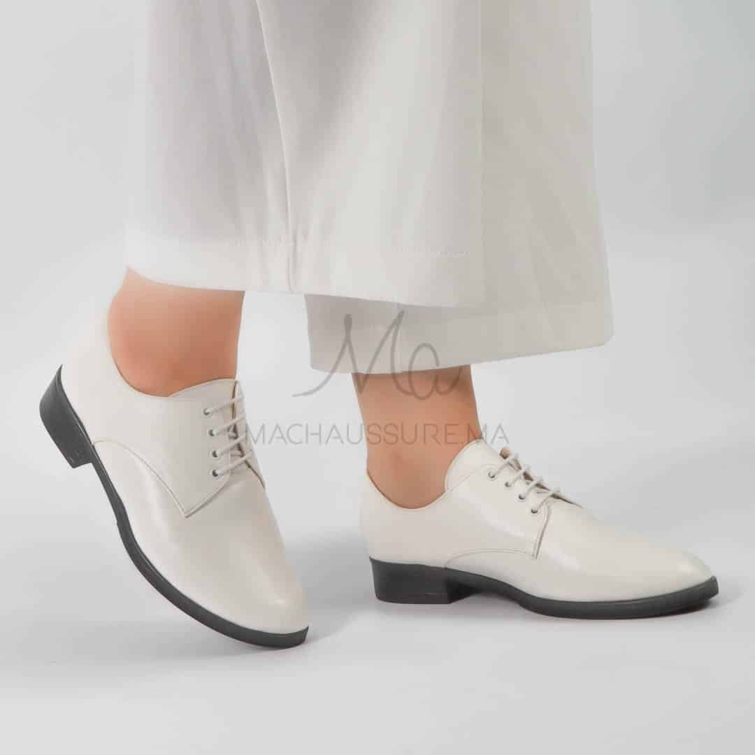 LIO- Derbies en Blanc cassé.