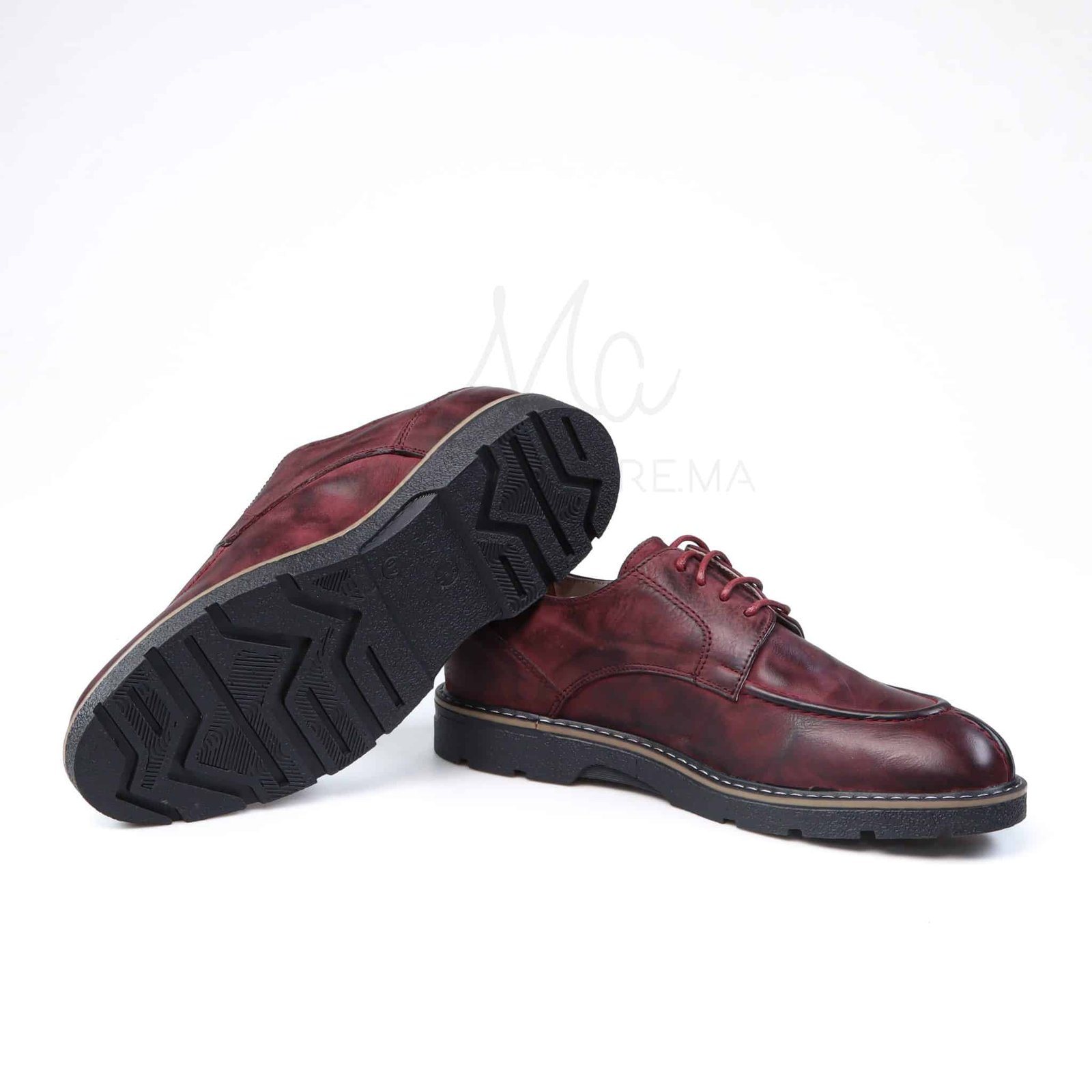 Distinct - Chaussures de ville en Grenat.