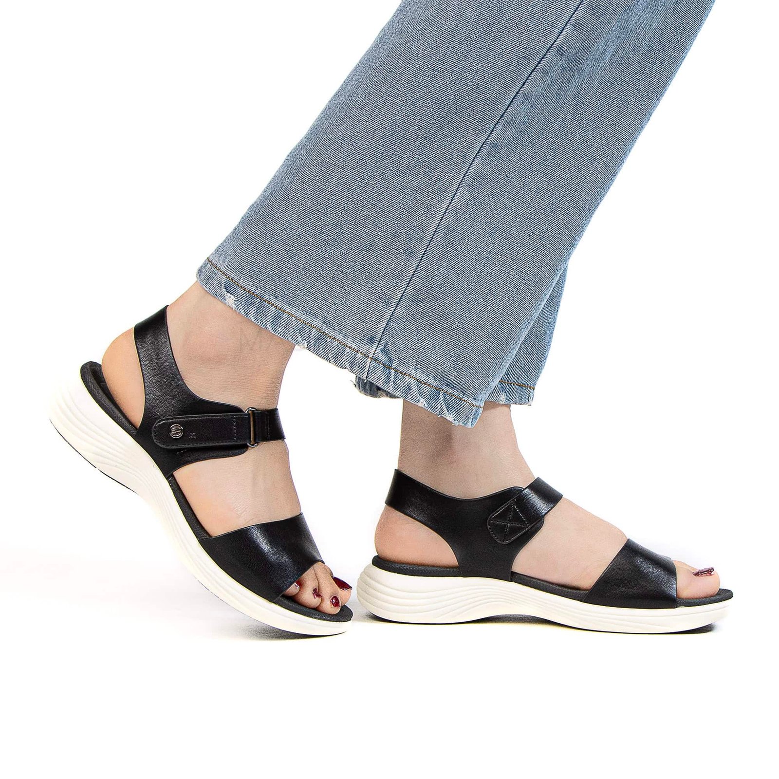 Velovia – Sandales confortables en Noir.