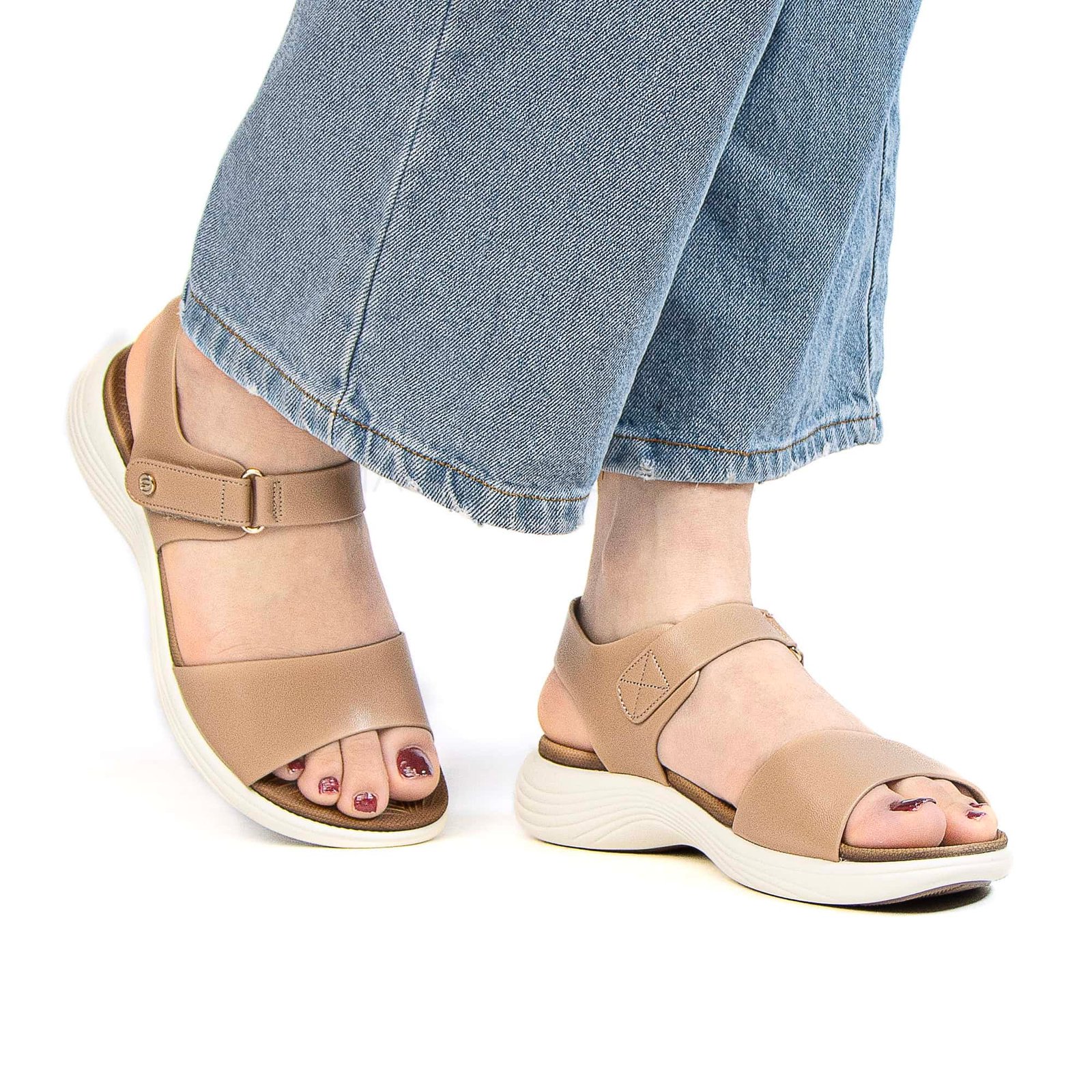 Velovia – Sandales confortables en Nude.