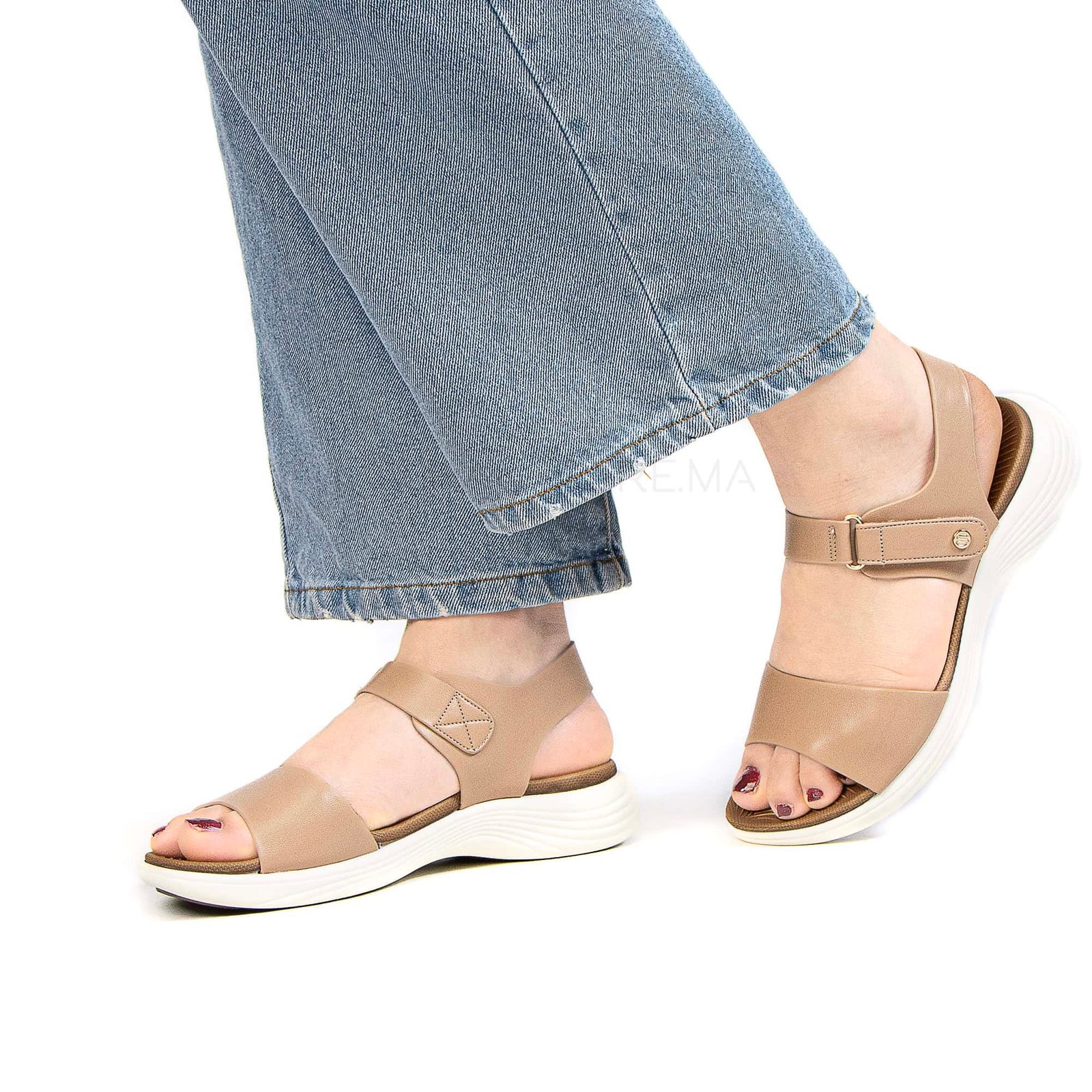 Velovia – Sandales confortables en Nude.