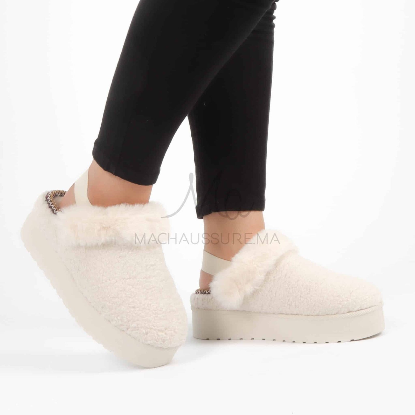 Pantoufles femmes en Beige.