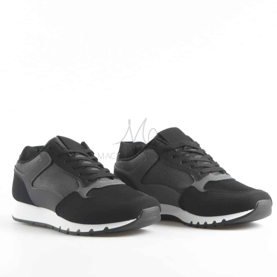 GAVA - Baskets en Noir.