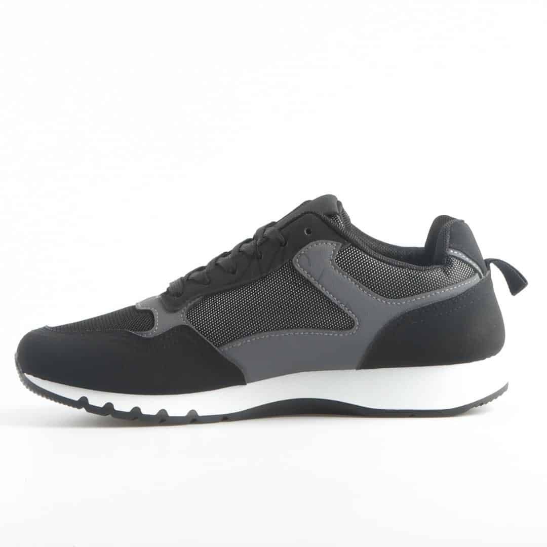 GAVA - Baskets en Noir.