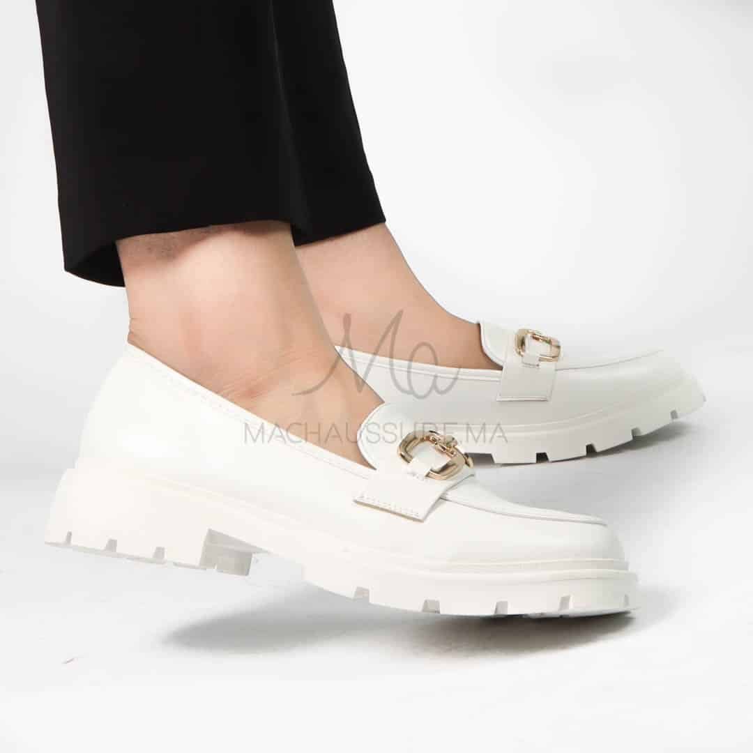Louisa – Derbies Femmes en Blanc.