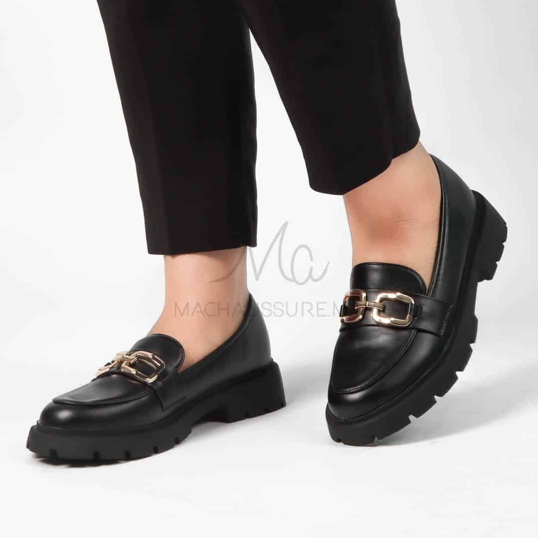 Louisa – Derbies Femmes en Noir.
