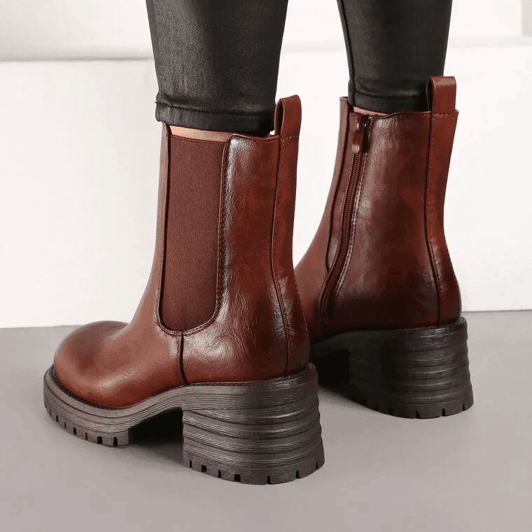 Rebelle – Bottines femmes en Tabac.