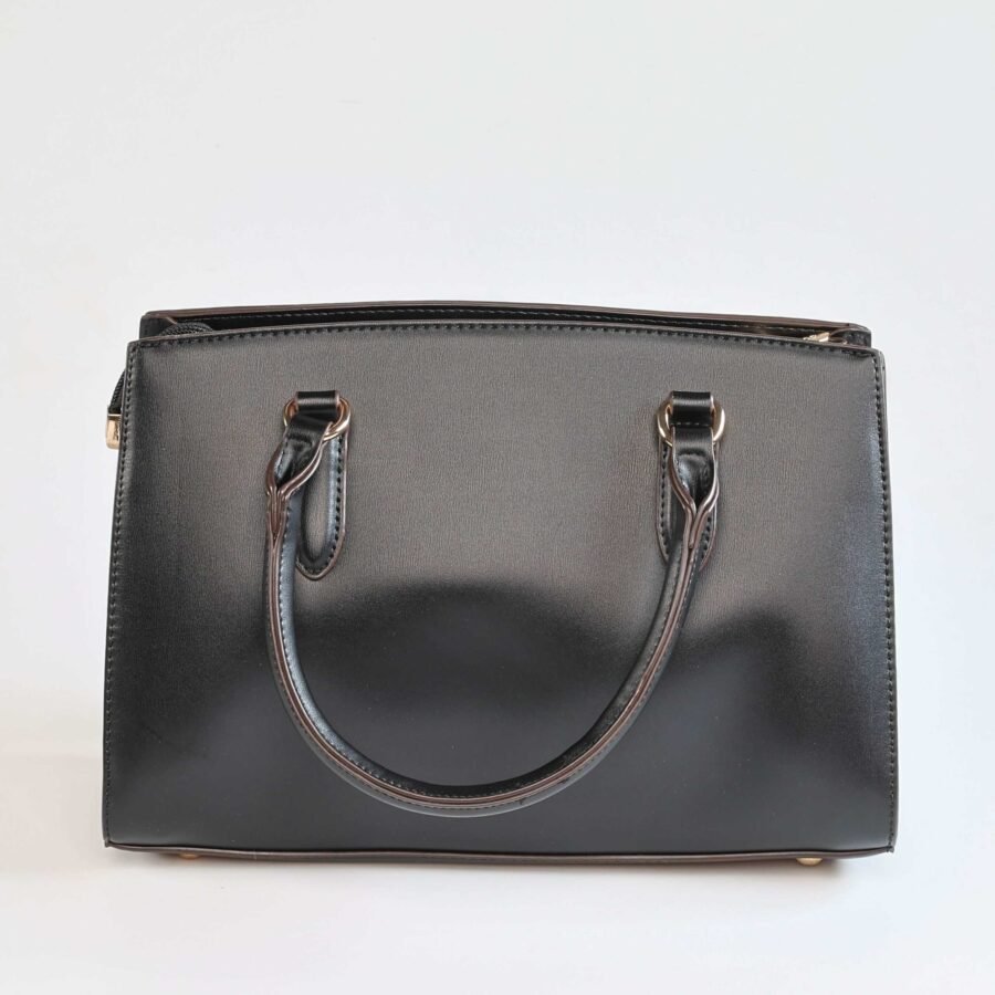 Zora – Sac à main en Noir.