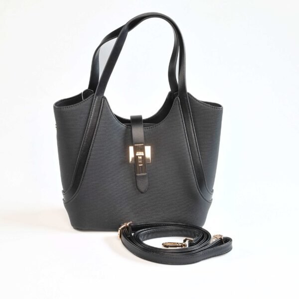 Beauty – Sac à main en Noir.