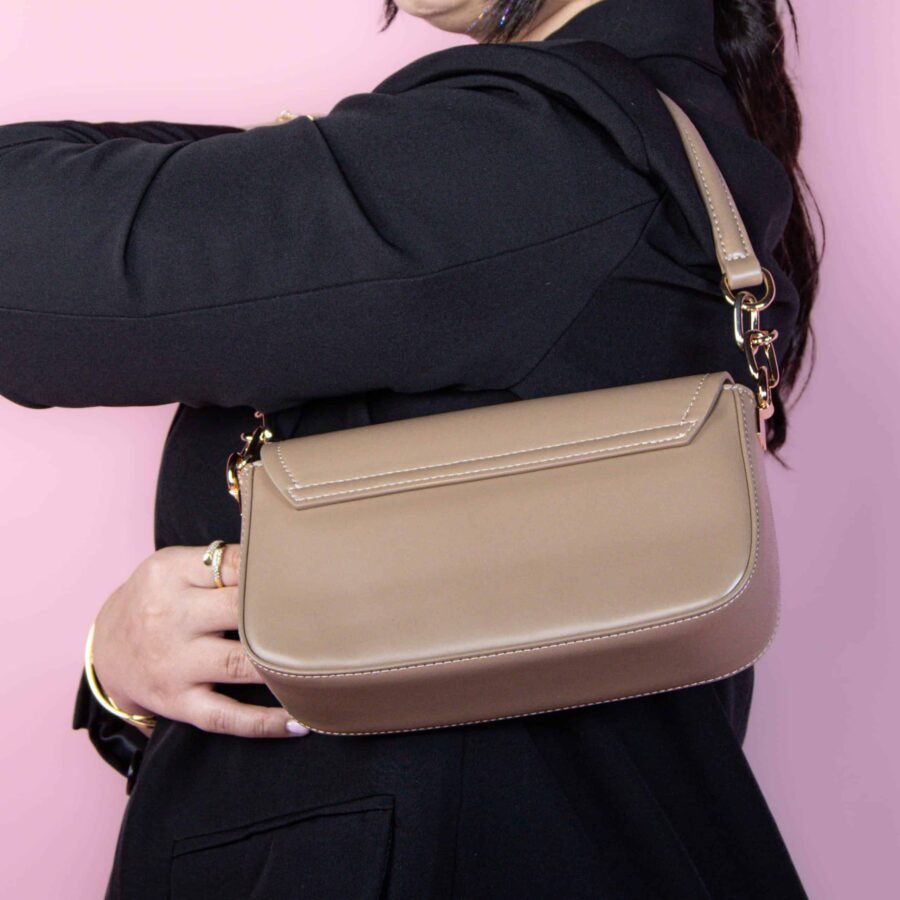 Roisin – Sac à main en Taupe.