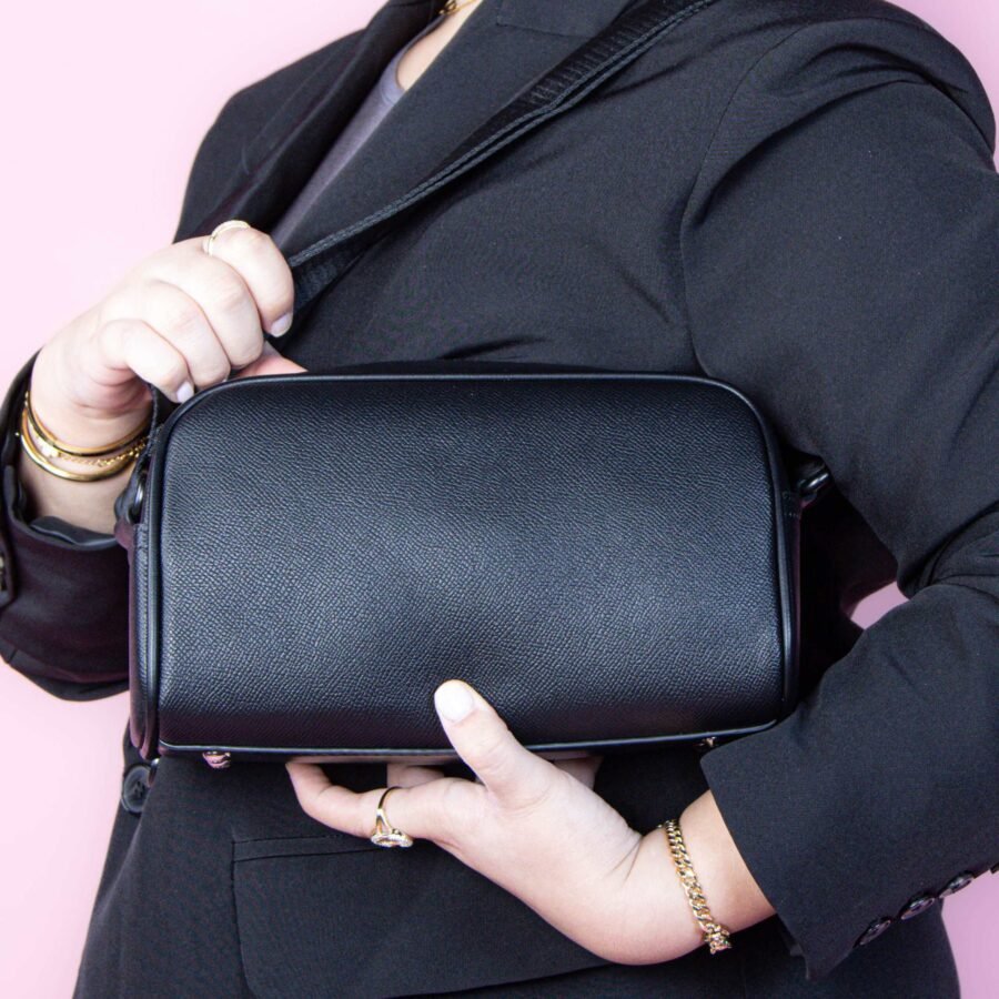 Diora – Sac à main en Noir.