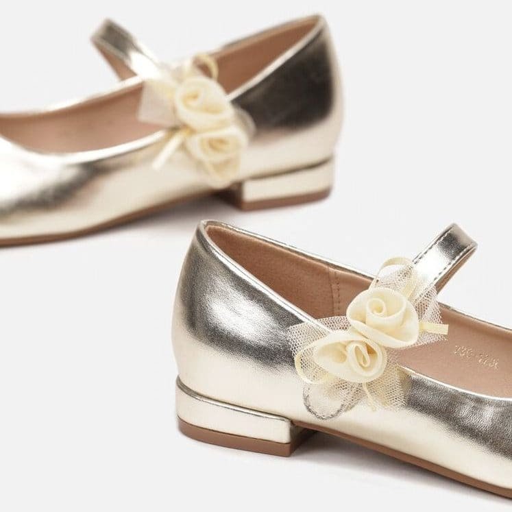 Princess – Ballerines Fille à mini talon en Doré.