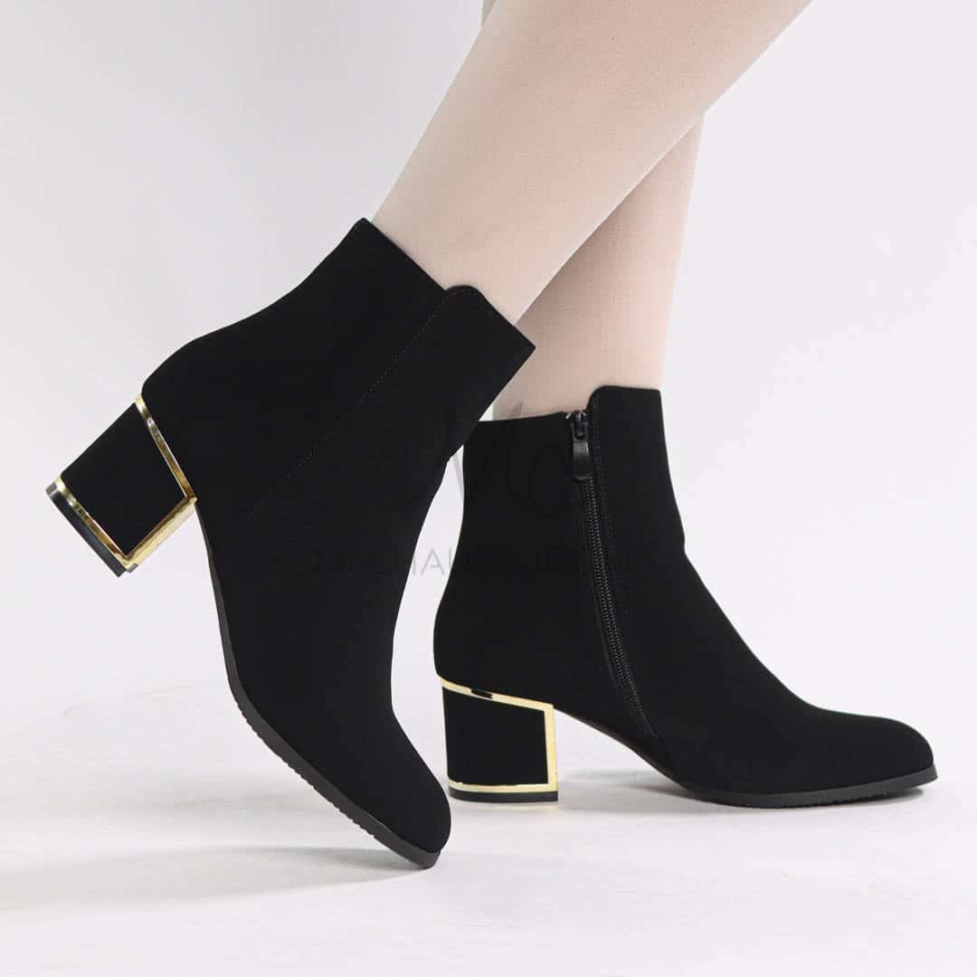 MINA – Bottines à talon en Noir.