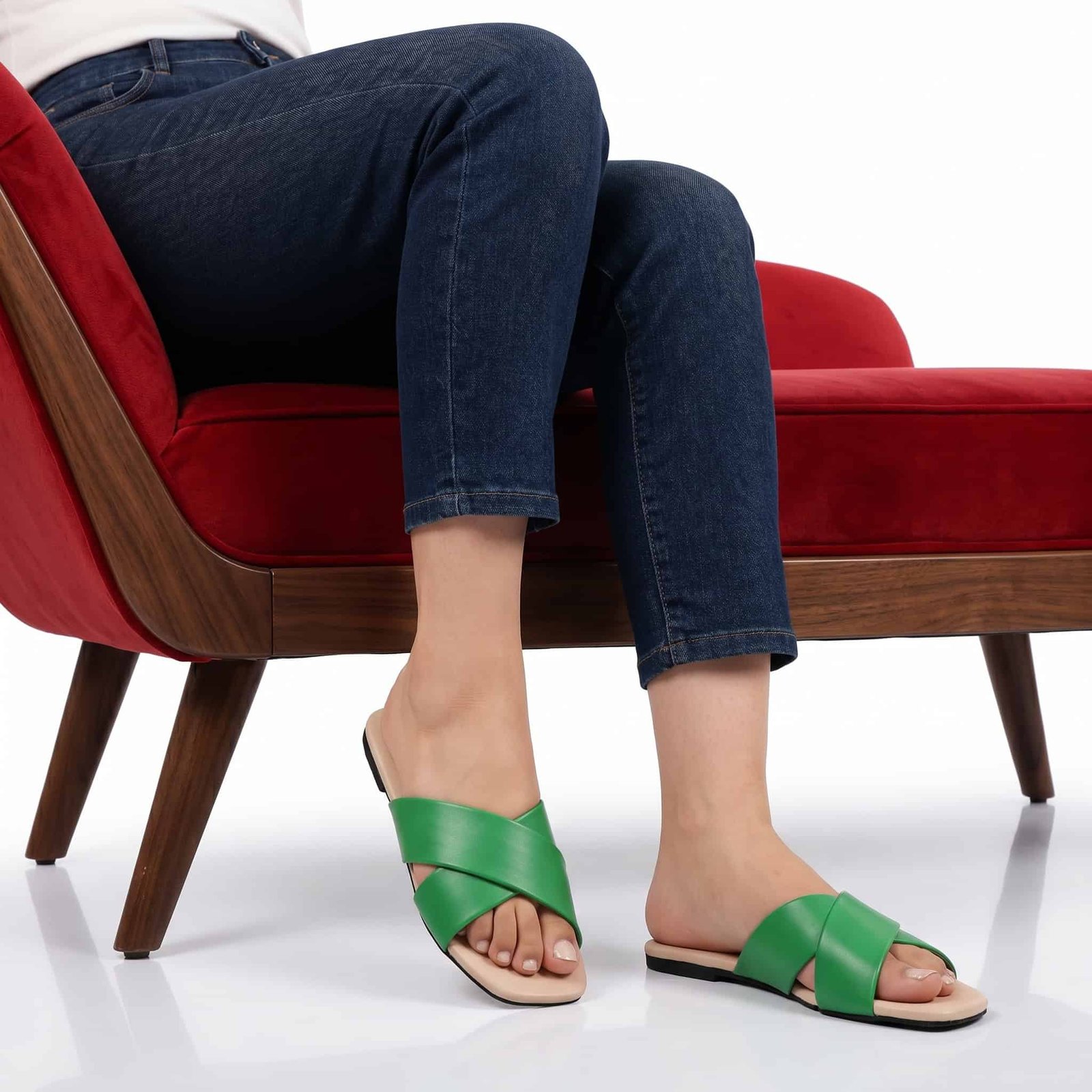 SOFY – Sandales plates en Vert.