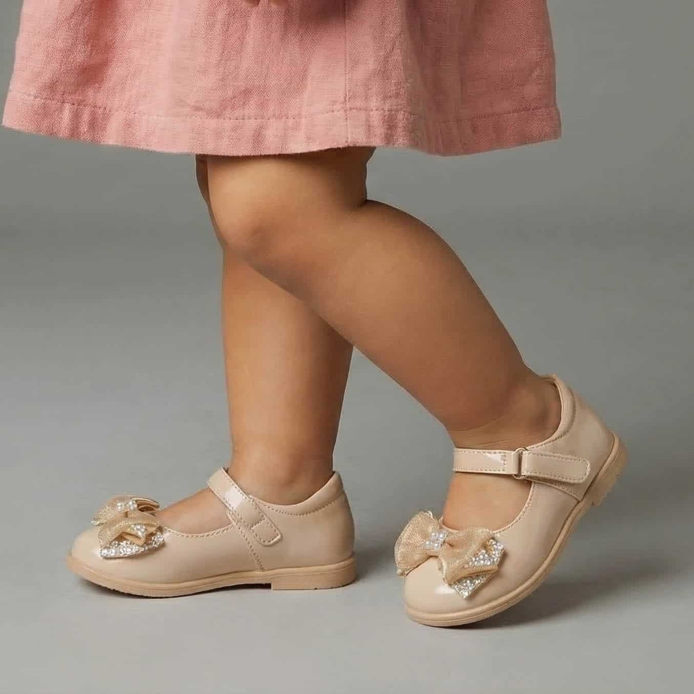 Angelina – Ballerines Fille en Blanc.