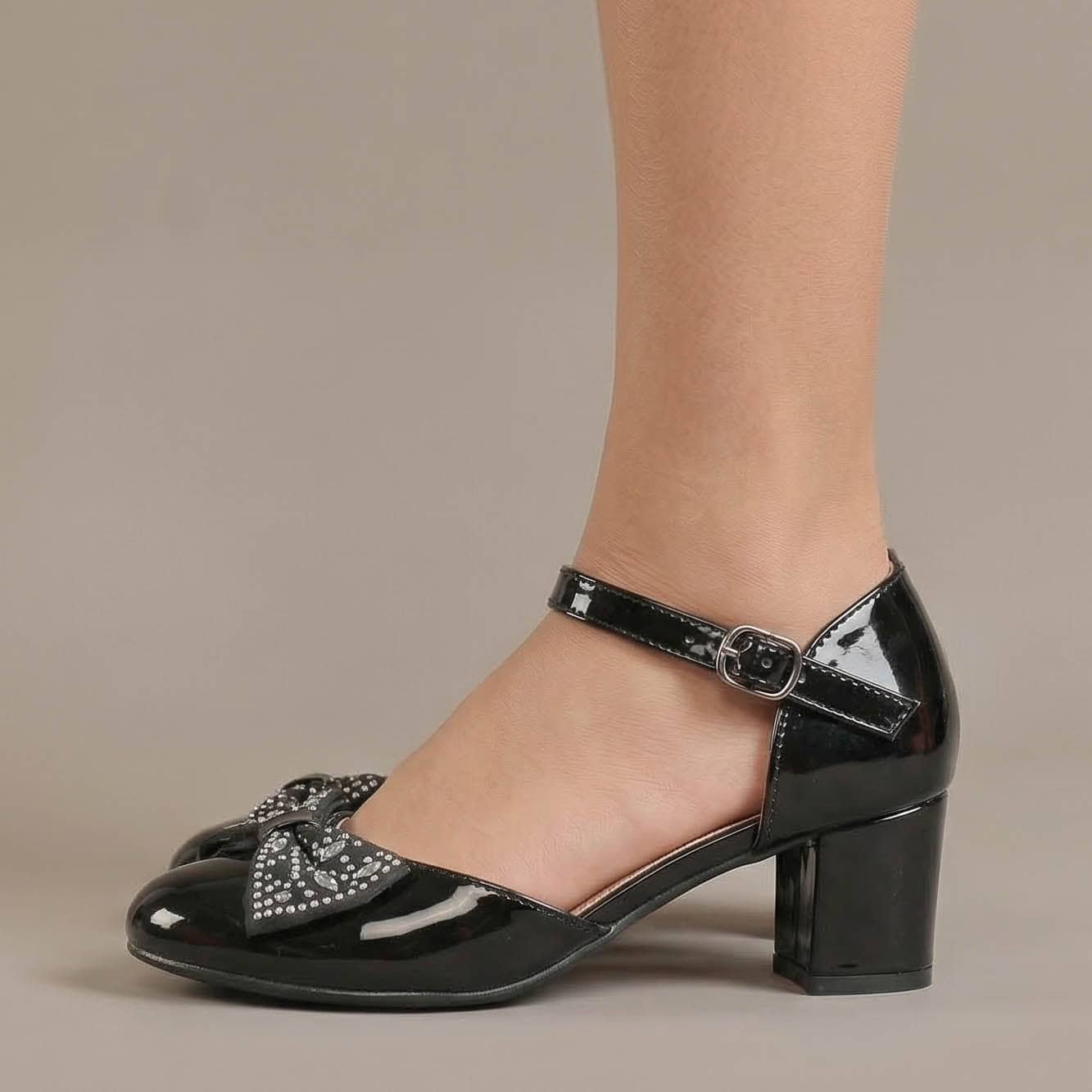 Sweet Heart – Ballerines Fille à talon en Noir.