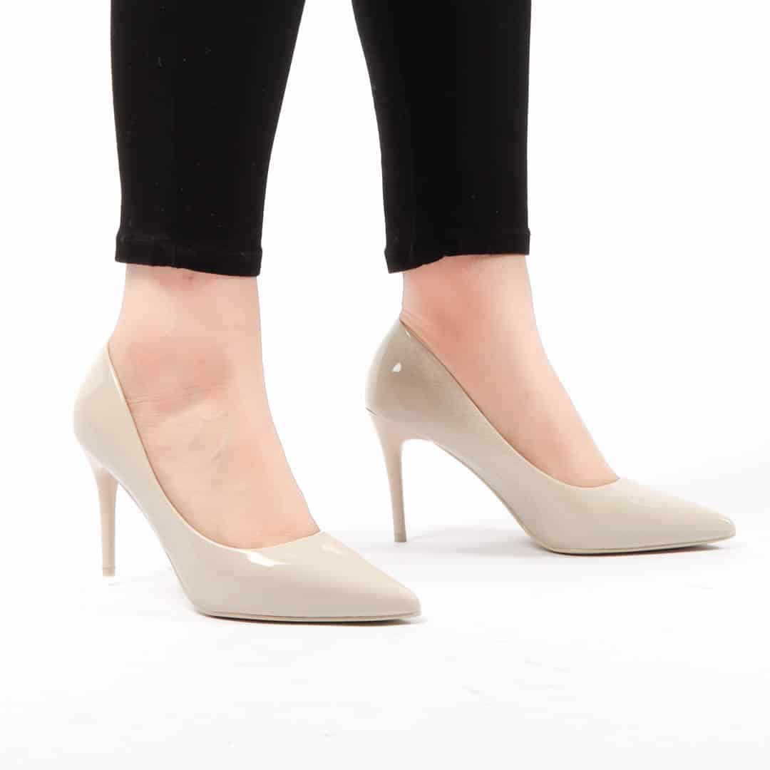 Kalinda – Escarpins Femmes en Beige.