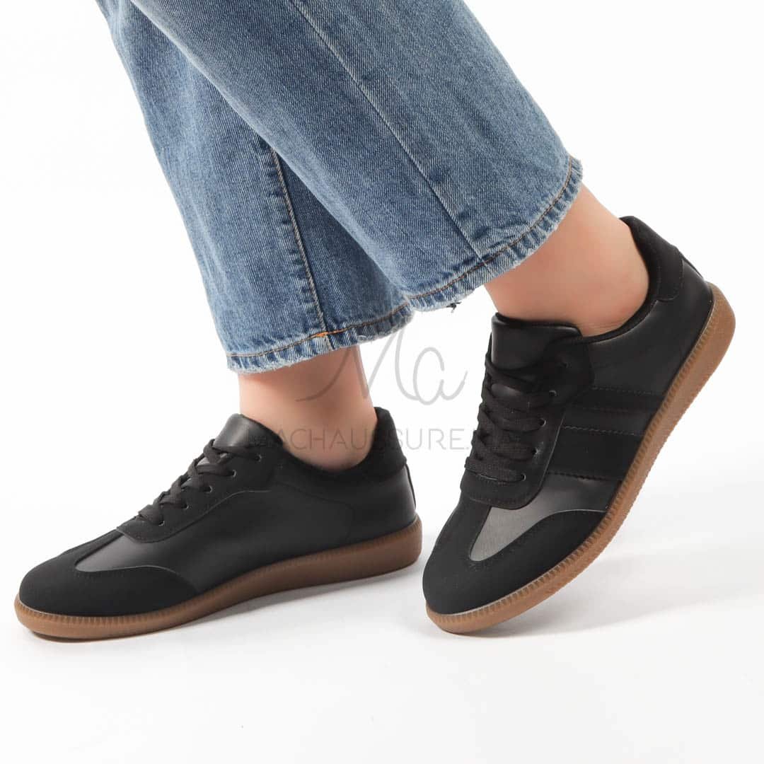 Fella – Baskets femmes en Noir.
