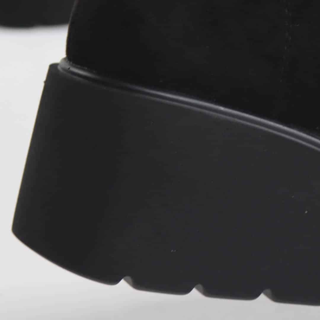 Soraya – Bottines compensées en Noir.
