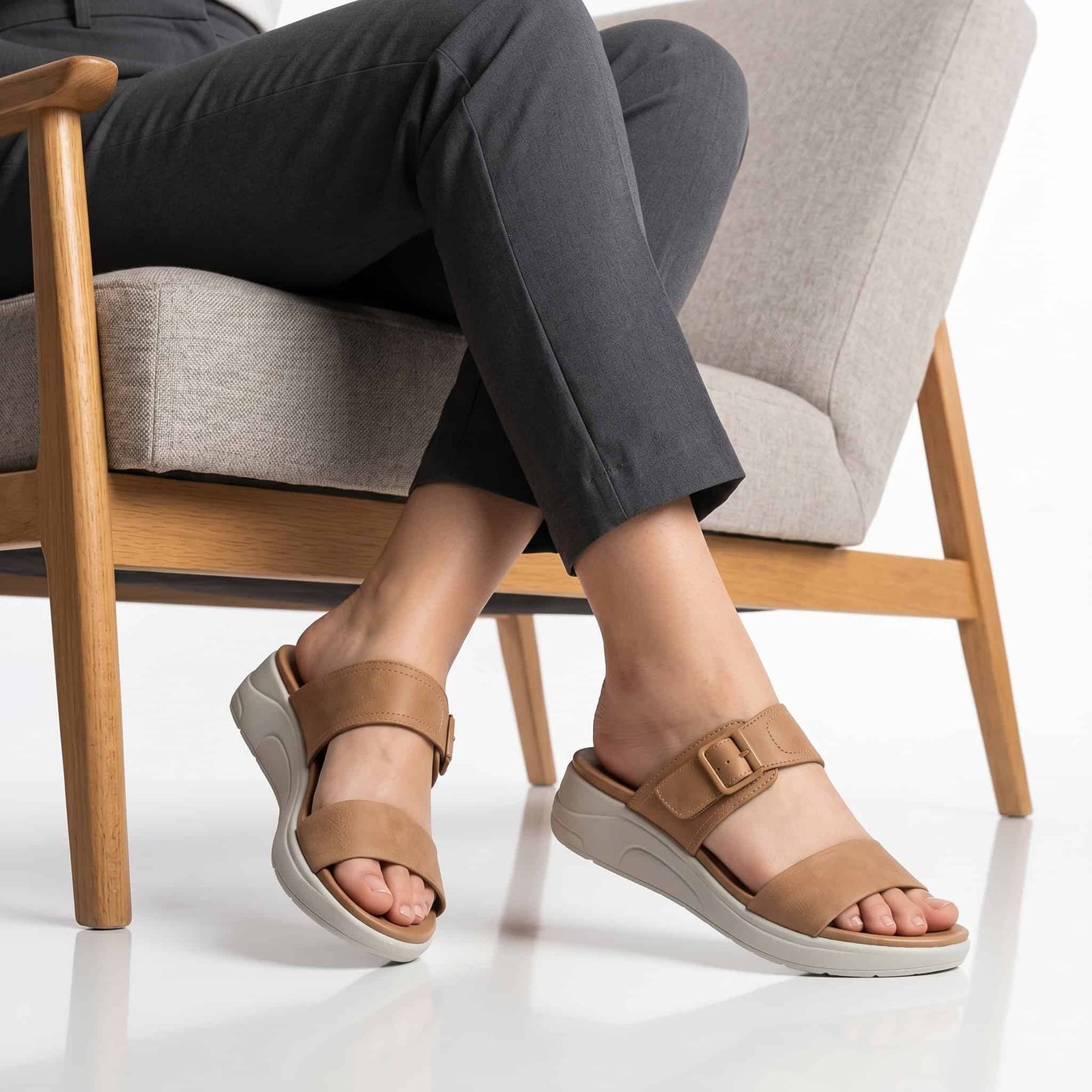 Erable – Sandales confortables en Tabac.