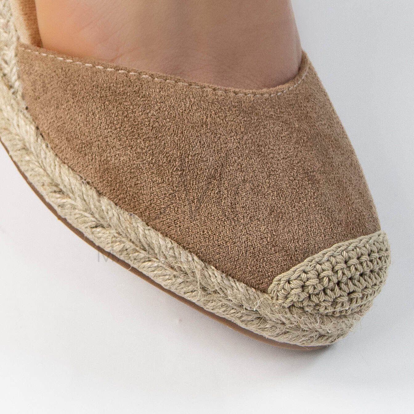 Bella Corda – Sandales compensées en Kaki.
