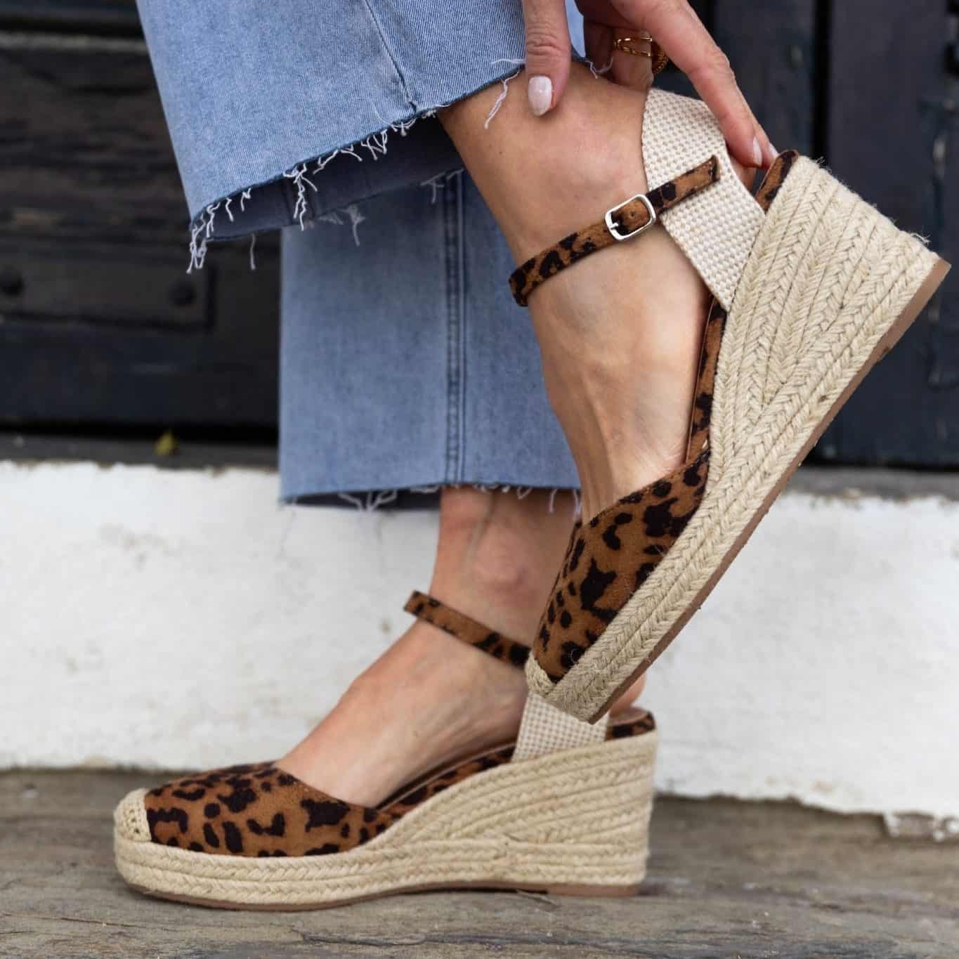 Bella Corda – Sandales compensées en Leopard.