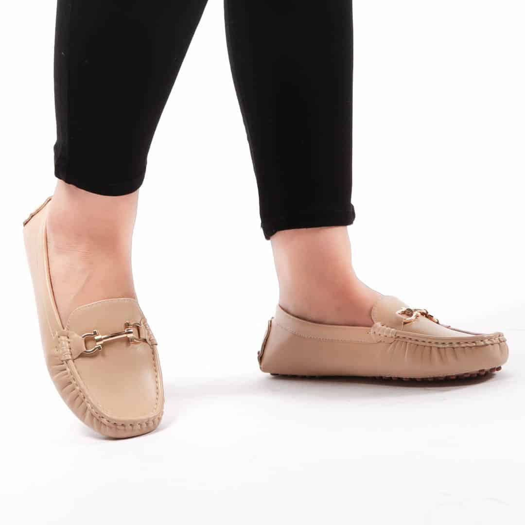 TATIANA– Mocassinns Femmes en Abricot.