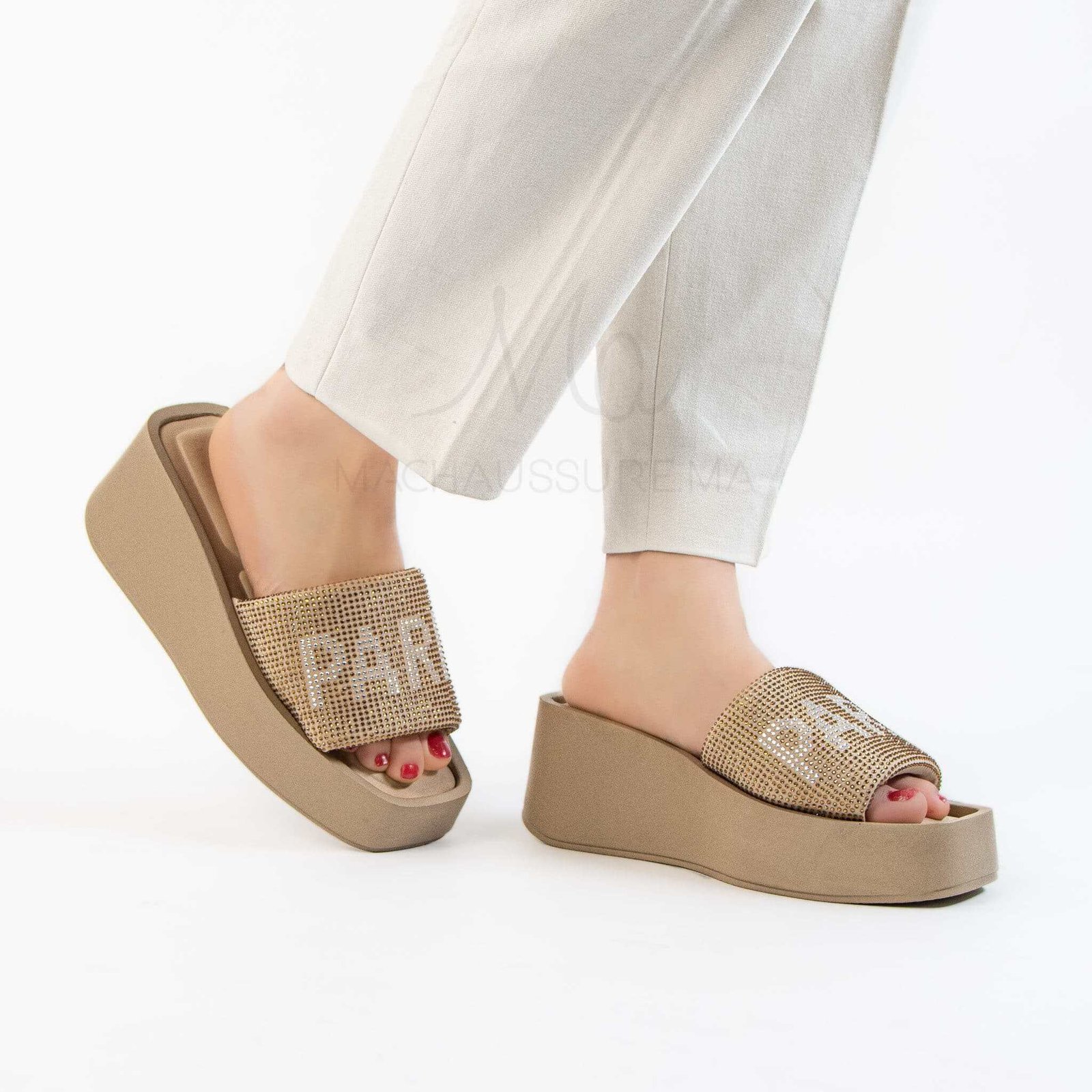 Achillée - Sandales à plateforme en Beige.