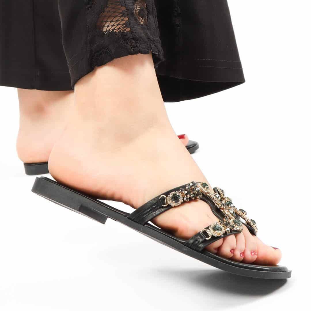 Plume - Sandales plates en Noir.