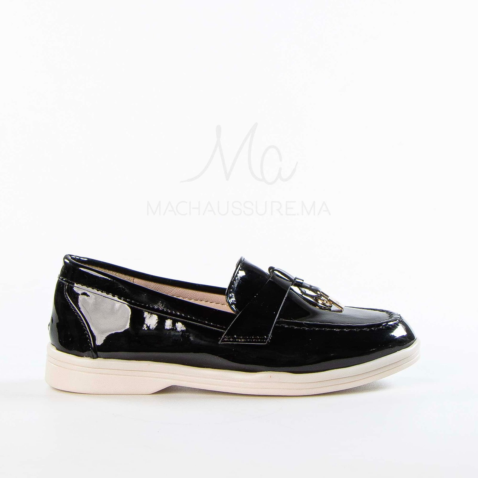 Opaline – Mocassins Fille en Vernis Noir.