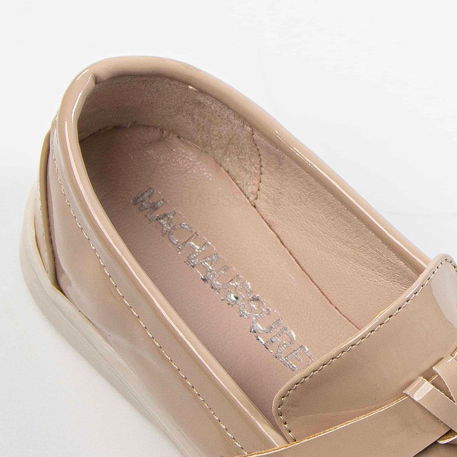Opaline – Mocassins Fille en Vernis Sablé.