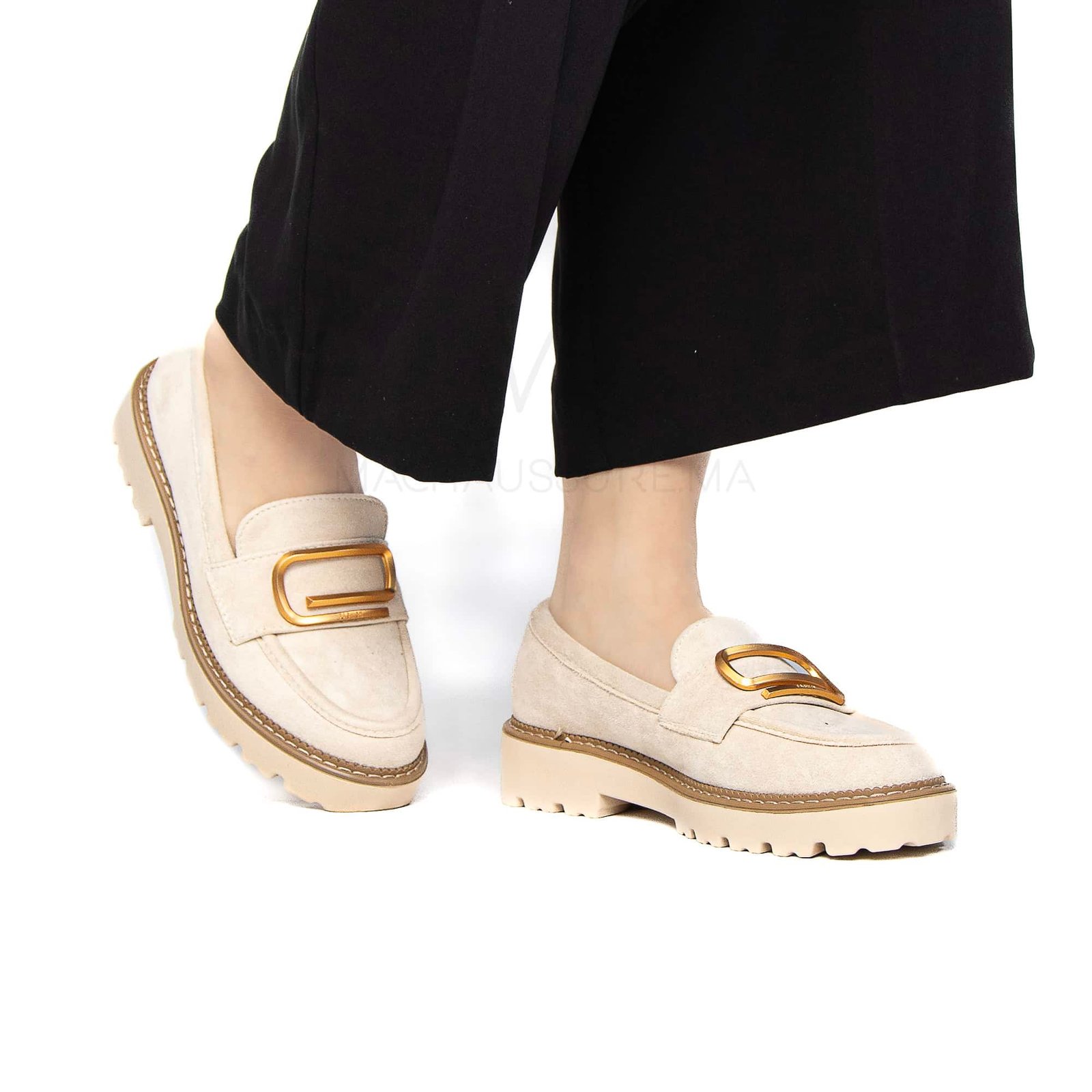 Le Soulier – Derbies Femmes en Beige.