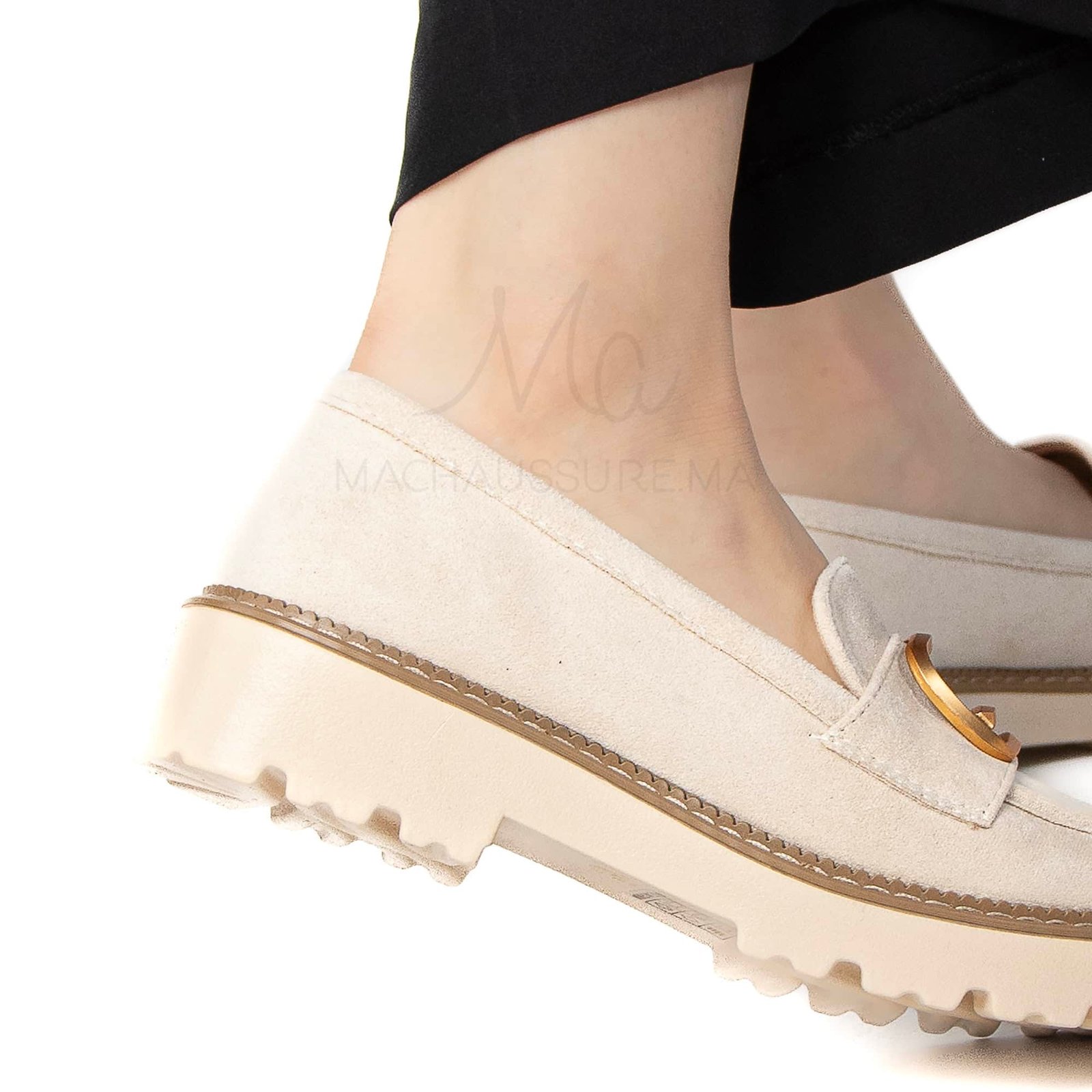 Le Soulier – Derbies Femmes en Beige.