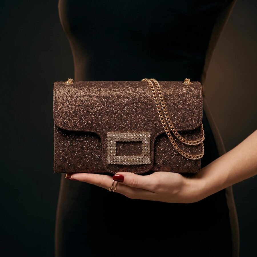 Sac à main glitter doré avec chaîne, élégant et tendance..
