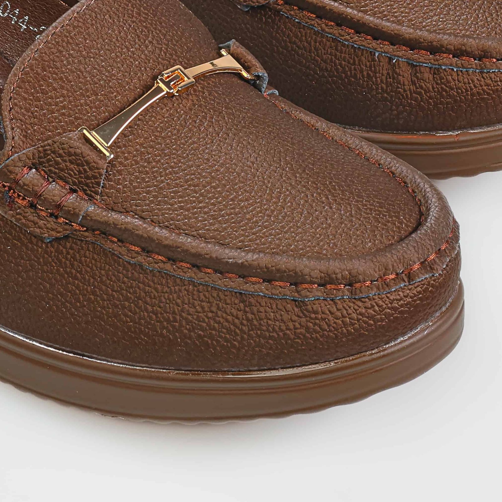 Ocre – Mocassins demi talon en Coffee.
