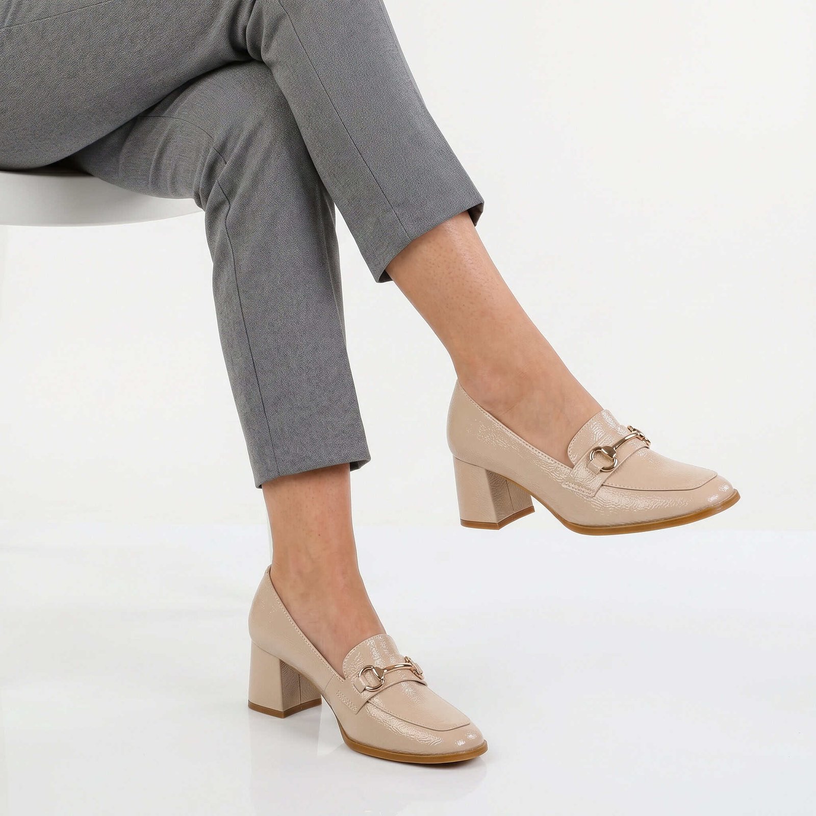 Méridien – Derbies Femmes en Beige.