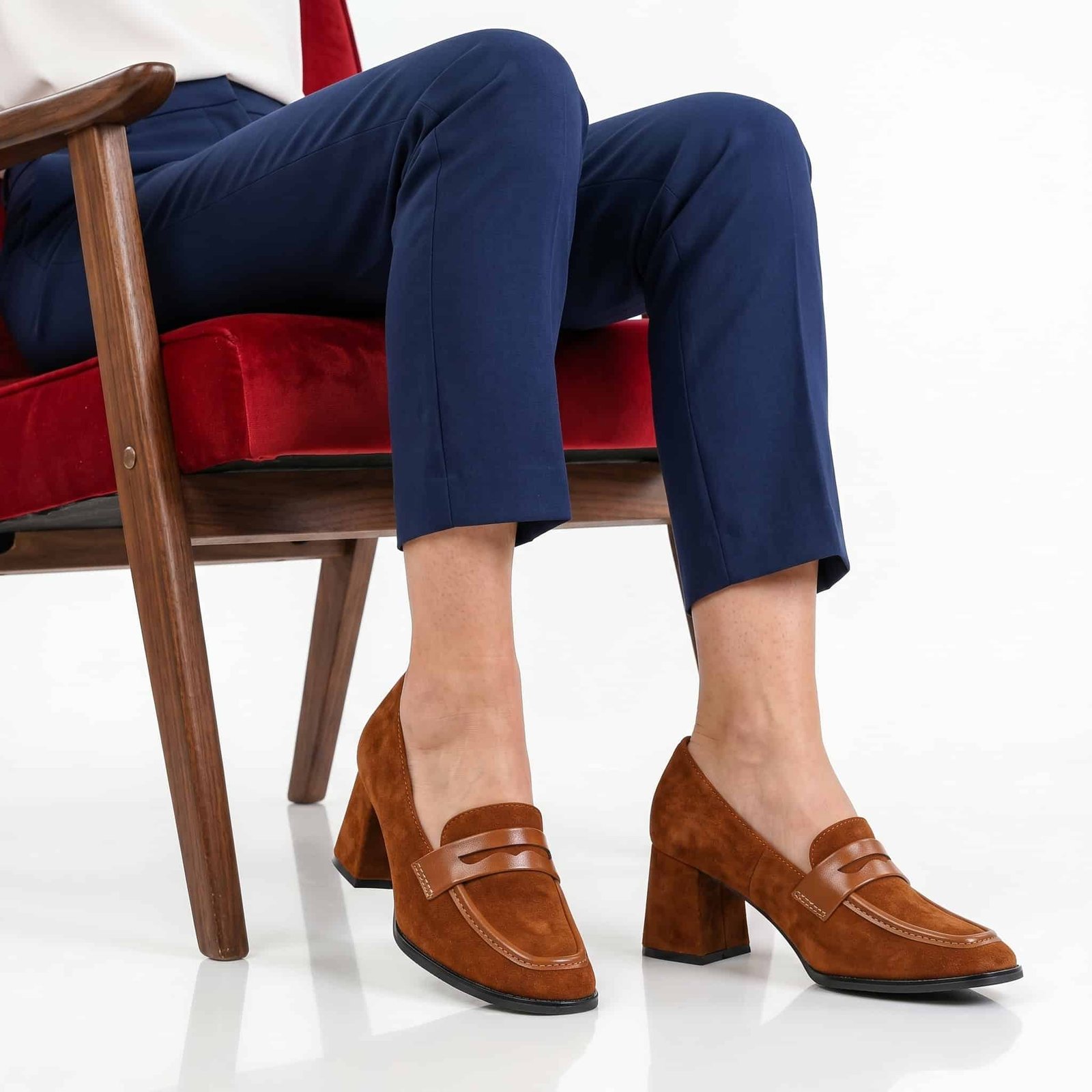 ARK – Derbies Femmes en Camel.