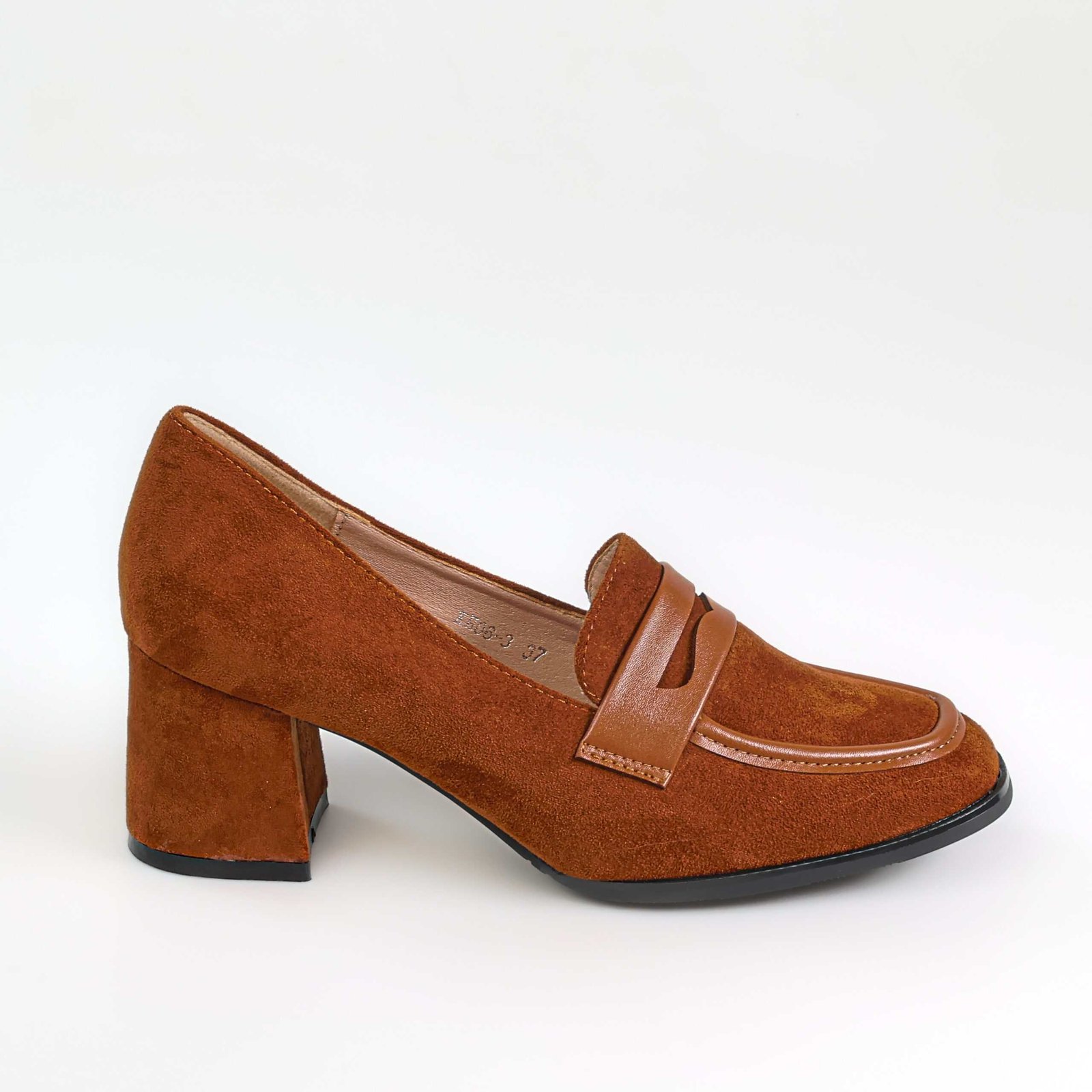 ARK – Derbies Femmes en Camel.