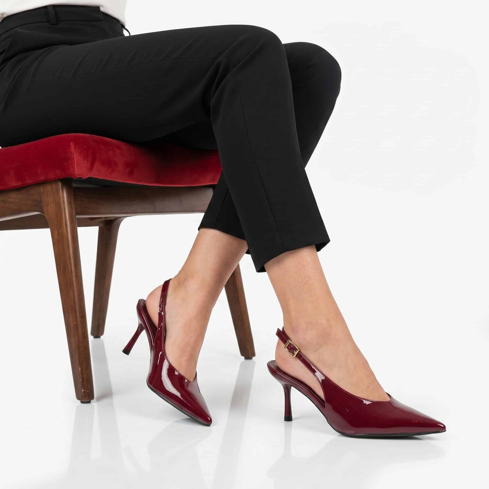 Ocre – Escarpins Femmes en Bordeau.