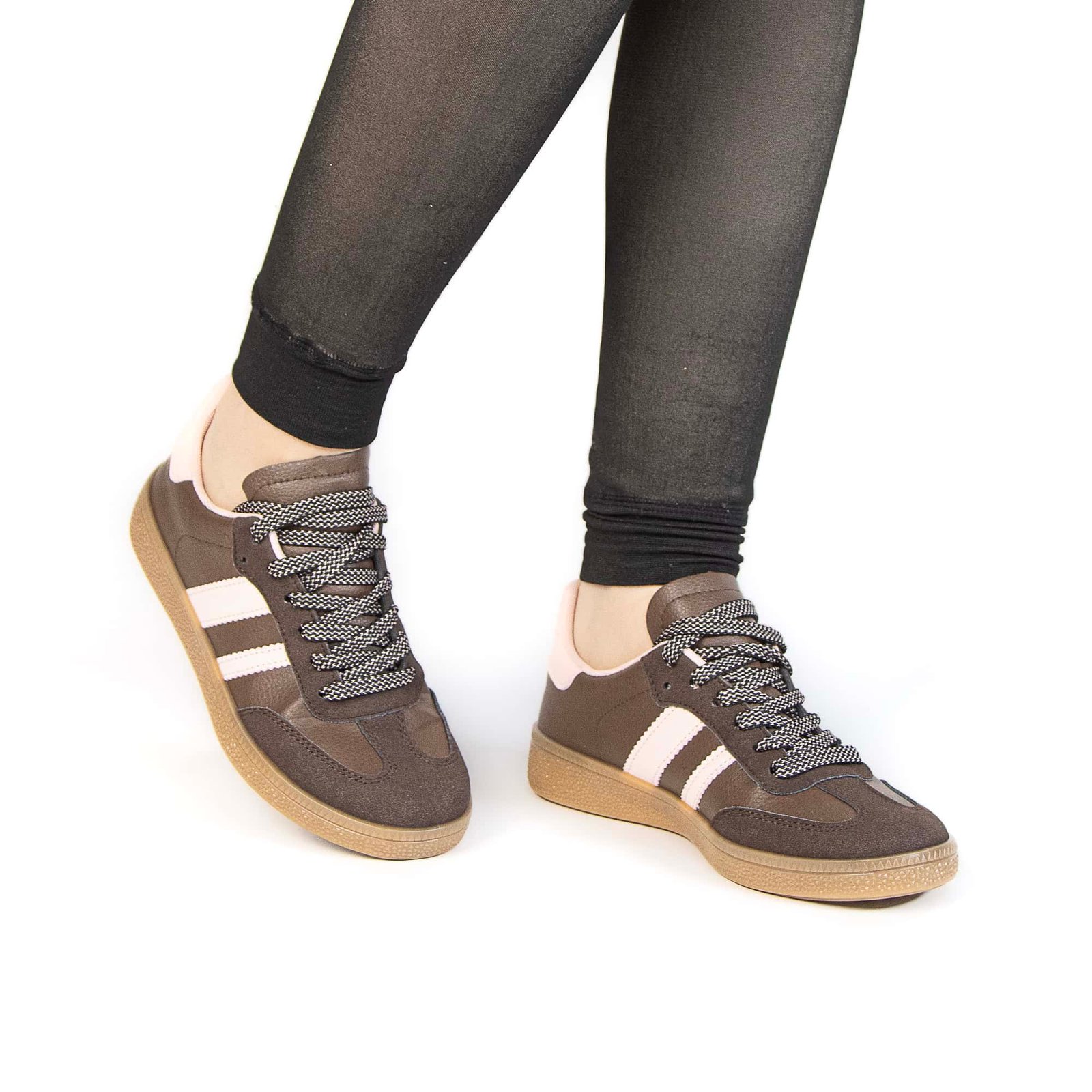 Tempo – Baskets Femmes en Marron.