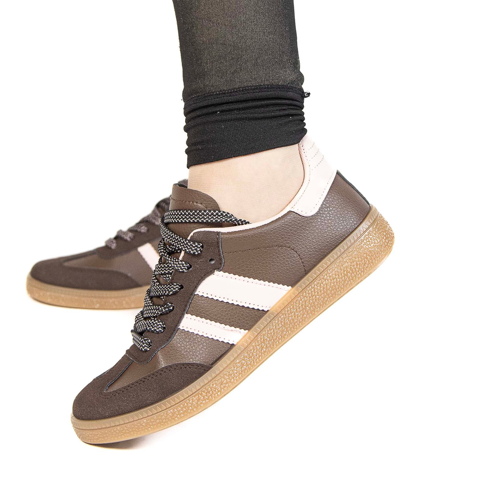Tempo – Baskets Femmes en Marron.
