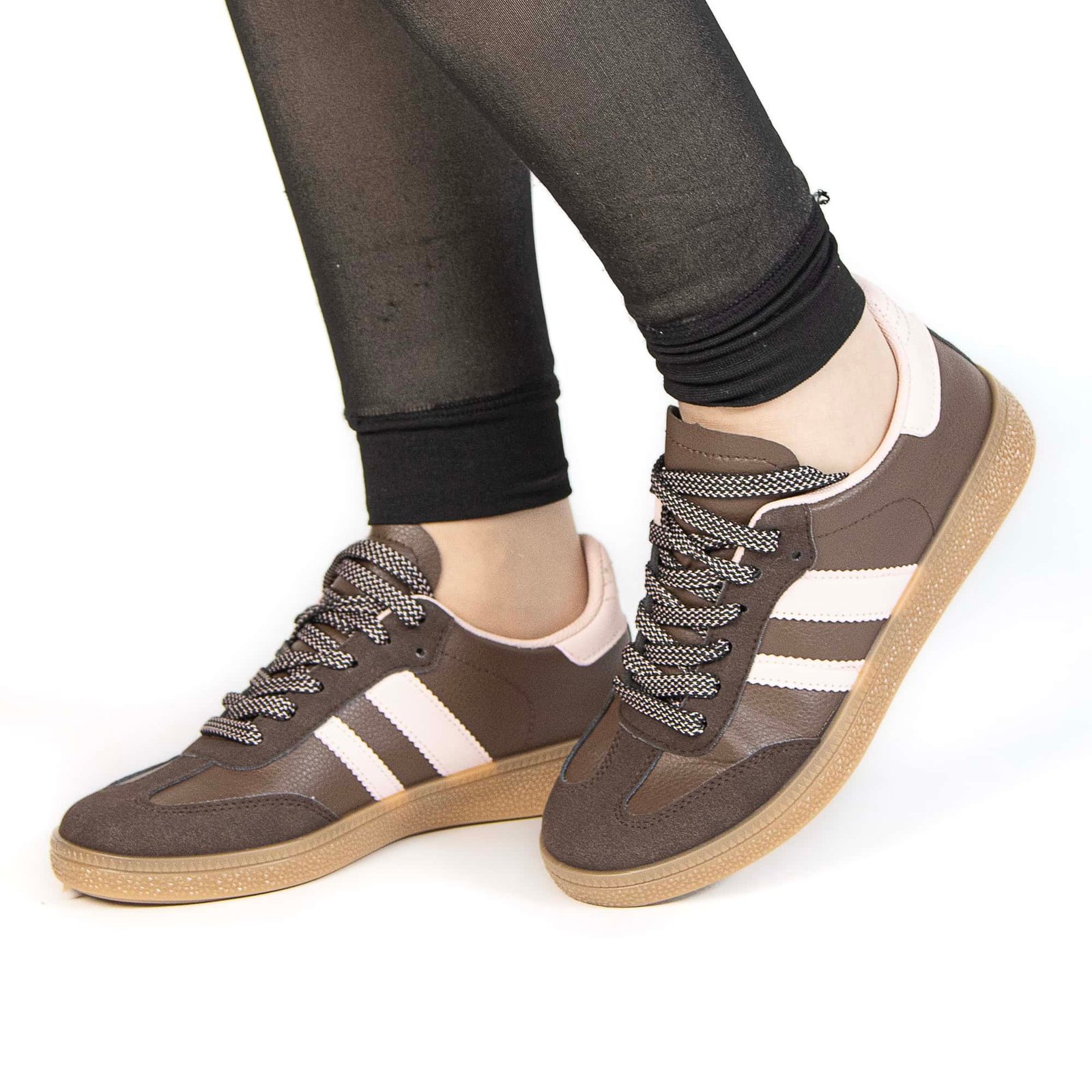 Tempo – Baskets Femmes en Marron.